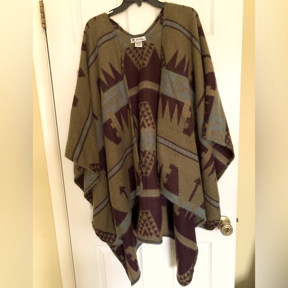 Poncho BoHo Shrug Southwest Festival Sweater Shawl Open sides. Burning Man Warm
